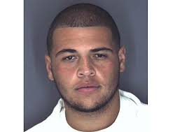 Paraplegic Man's Pregnancy Announcement Is Stuff of Legends