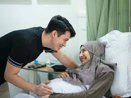 Zaskia sungkar pun mengungkapkan arti nama anaknya yang terinspirasi dari sahabat nabi muhammad saw, yakni ukkasyah bin mihshan. Arti Nama Ukkasya Bayi Zaskia Sungkar Dan Irwansyah Yang Dinanti 10 Tahun
