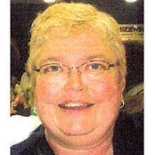 Joanne Pelzer's Instagram, Twitter & Facebook