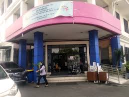 Saya kaget juga lihat rumah sakit umum daerah kok bagus sekali gedungnya, tutur budi. Rsud Khusus Covid Mulai Berdandan Metro Koran Tempo Co