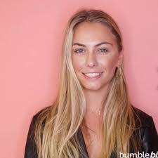 Alicia Hayman's Instagram, Twitter & Facebook