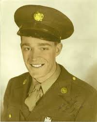 Elmer Odell's Instagram, Twitter & Facebook