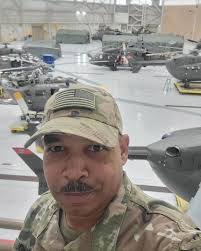 Derek Travers's Instagram, Twitter & Facebook