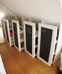 Rollcontainer Fur Dachschragen Dachschrage Schrank In 2020 Schrank Dachschrage Kleiderschrank Fur Dachschrage Dachboden Renovierung