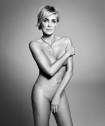 A 57 anni Sharon Stone posa nuda per Harpers Bazaar - Le foto - Giornale  di Sicilia