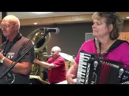 Barefoot Becky The Ivanhoe Dutchmen Humboldt Iowa Youtube Ivanhoe Polka Music Iowa