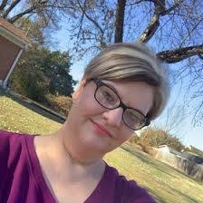 Lisa Messner's Instagram, Twitter & Facebook