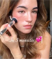 Everyday Makeup Look in 5 Minutes for Glowy Skin