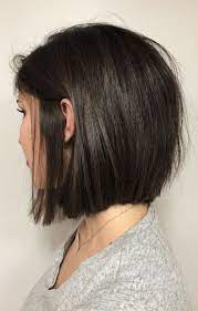 Abgehackte Bob Frisuren Ideen Zum Einer Erklarung Abzugeben Abgehackte Abzugeben Bobfri Bob Frisur Abgehackte Bob Frisuren Bob Frisur Glatt