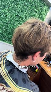 Tagli di capelli divertenti al Punto Vespa