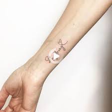 Tatowierungen Rucken Tattoos Englische Kurzsatz Tattoos Wirbelsaulen Tattoos Tattoos Qu In 2021 Meaningful Tattoos Small Tattoos Simple Wrist Tattoos