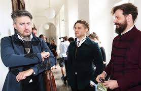 Czech art group ztohoven hacked czech state tv as demonstration how media can be easily manipulated. Kauza Rudych Trenek U Soudu Je To Divadlo Rekl Clen Ztohoven A Dal Soudkyni Kus Standarty Domov Lidovky Cz