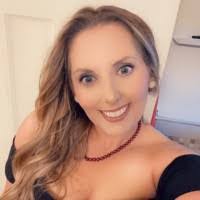 Deborah Slayden's Instagram, Twitter & Facebook