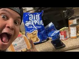 LETS CHILL AND MAKE CUPCAKES