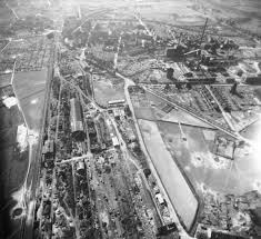 Die kernstadt liegt südlich des flusses bzw. Gelsenkirchen Luftbild Zeche Consolidation Im Stadtteil Bismarck Trolley Mission 1945 Alte Fotos Aus Dem Zweiten Weltkrieg Und Luftbilder Und Luftaufnahmen Sowie Historische Bilder Fotos Luftbilder Bilder Luftaufnahmen Zweiter Weltkrieg