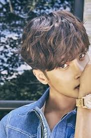 This is a typical korean men hairstyle. Korean Stylish Hairstyles For Men Korean Men Hairstyle Korean Hairstyle Hair Styles