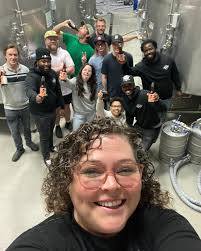 Meet Laurie 🤝 Laurie has been with Propeller since September of 2021 as  our Marketing Manager! Laurie's role as Marketing Manager involves anything  and everything marketing related