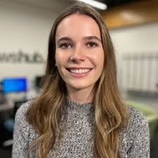 Molly Swift's Instagram, Twitter & Facebook