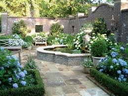 Garden Design 110 Pictures Beautiful Landscape Ideas And Styles Small Courtyard Gardens Courtyard Gardens Design Courtyard Landscaping