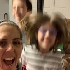 @heymrslarkin's video Tweet