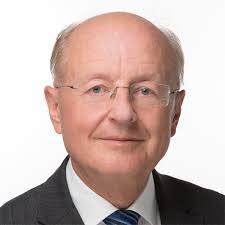 Peter Mach's Instagram, Twitter & Facebook