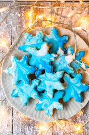 Add some granulated sugar on top for extra sparkle. 64 Christmas Cookie Recipes Decorating Ideas For Sugar Cookies