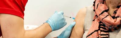 Uit de onderzoeken blijkt dat mensen die na een vaccinatie toch corona kregen, minder ernstig ziek werden. Interval Tussen De Eerste En Tweede Vaccinatie Advies Gezondheidsraad