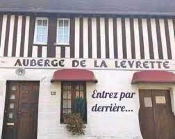 En Normandie - [😱] En Normandie on fait pas les choses à moitié 🤣 #Calvados Saint-Julien-le-Faucon | Facebook