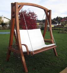 Design Hollywoodschaukel Gartenschaukel Hollywood Schaukel Aus Holz Larche Modell Kuredo 103od Alles Fur Garten U Gartenschaukel Hollywoodschaukel Schaukel