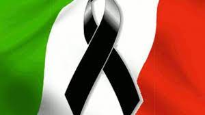 Si salverebbe la dignità del tricolore ribadendo la sua condizione di bandiera di lutto. Bandiera A Mezz Asta Per Ricordare Le Vittime Del Coronavirus