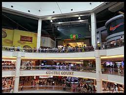 The center consists of three exhibition halls with an integrated exhibit space of 48,300 sq ft and has been built without pillars having ample ceiling height, spacious entrances and very minimal wall obstruction. Maybank Treats Fair Mid Valley Exhibition Centre Mvec I M Saimatkong