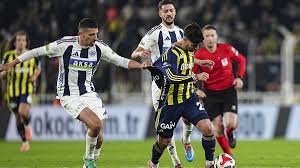 Fenerbahçe vs. Kasımpaşa: Red Card, Late Equalizer, and Injury Woes