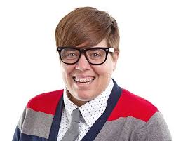 Shelly Moore's Instagram, Twitter & Facebook