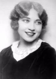 The Last Ziegfeld Girl: 19 Rare Photographs of Doris Eaton Travis From the  1920s