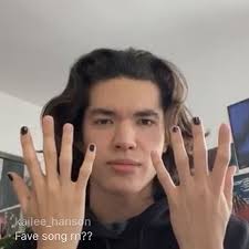 Pin By Julia Macias On Conan Meu Amor In 2020 Conan Gray Aesthetic Conan Gray Heather Love