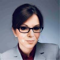 Lisa Deady's Instagram, Twitter & Facebook