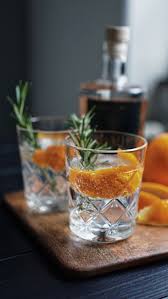 Ox Studs Dry Gin 0 5l 42 5 Vol Ginstitution Lebensmittel Essen Gin Lebensmittelfotografie