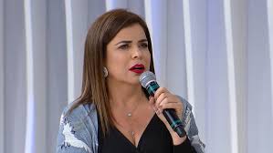 Mais cedo, a polêmica envolvendo a cantora foi sua. Record Anuncia Mara Maravilha Na Fazenda Cantora Se Revolta E Solta O Verbo Tv Foco