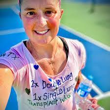 Caitlyn Williamson's Instagram, Twitter & Facebook