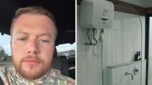 Super Mario Maker's "Skinny Mario" Bug