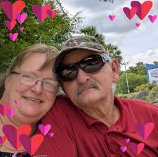 Who can guide me for fishing in Apalachicola area?