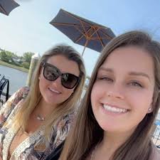 Cynthia Carilla and Ian Johns' Wedding Website