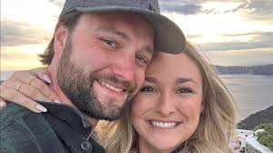 Abbie Chatfield reveals why she wants her 'single, hot' mum to do reality TV