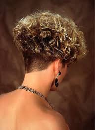Rihanna sports natural curly short hairstyle, wet look gives cool and gorgeous look. Pin On Curly Hair Haircuts