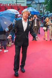 Maroš kramár je slovenský herec, ktorý sa narodil 26.04.1959 (vek 61 rokov) v bratislave. Maros Kramar Po Rozvodu Konecne Priznal Koho Sbalil Blesk Cz