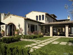 19 inspiring path and walkway designs 19 photos. Designing Paths For Your Landscaping Hgtv