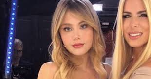 La giovane ragazza è fidanzata con alessandro greco. Jasmine Carrisi La Primogenita Di Albano Carrisi E Loredana Lecciso