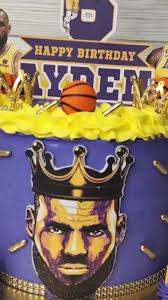 Lebron James (Lakers) cake 💜💛 ..#fyp #fypシ #foryoupage #dmvcakes #Cakes  #cakesoftiktok #Caketok #cakedecorator #QueensKitchenCatering2019  #LakersCake #cakedecorating #Buttercream #dmvcakes #LebronCake ...