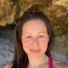 Jenni Lee's Instagram, Twitter & Facebook