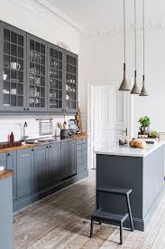 Light grey kitchen with wood worktop ukutabs billie. 30 Grey Kitchens That You Ll Never Want To Leave Digsdigs